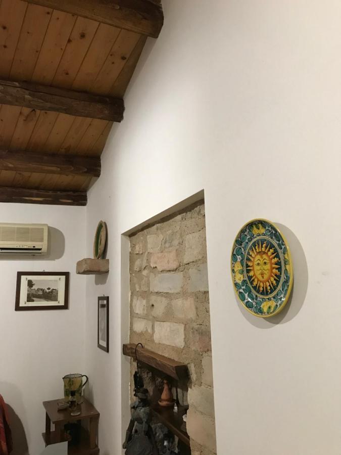 A Casa Di Peppino Villa Greco Tyndaris Exteriör bild