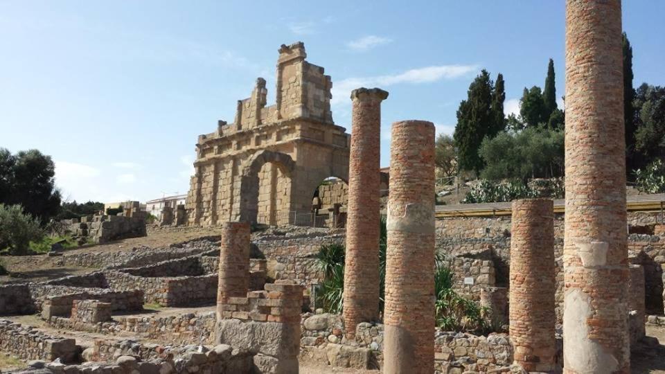 A Casa Di Peppino Villa Greco Tyndaris Exteriör bild