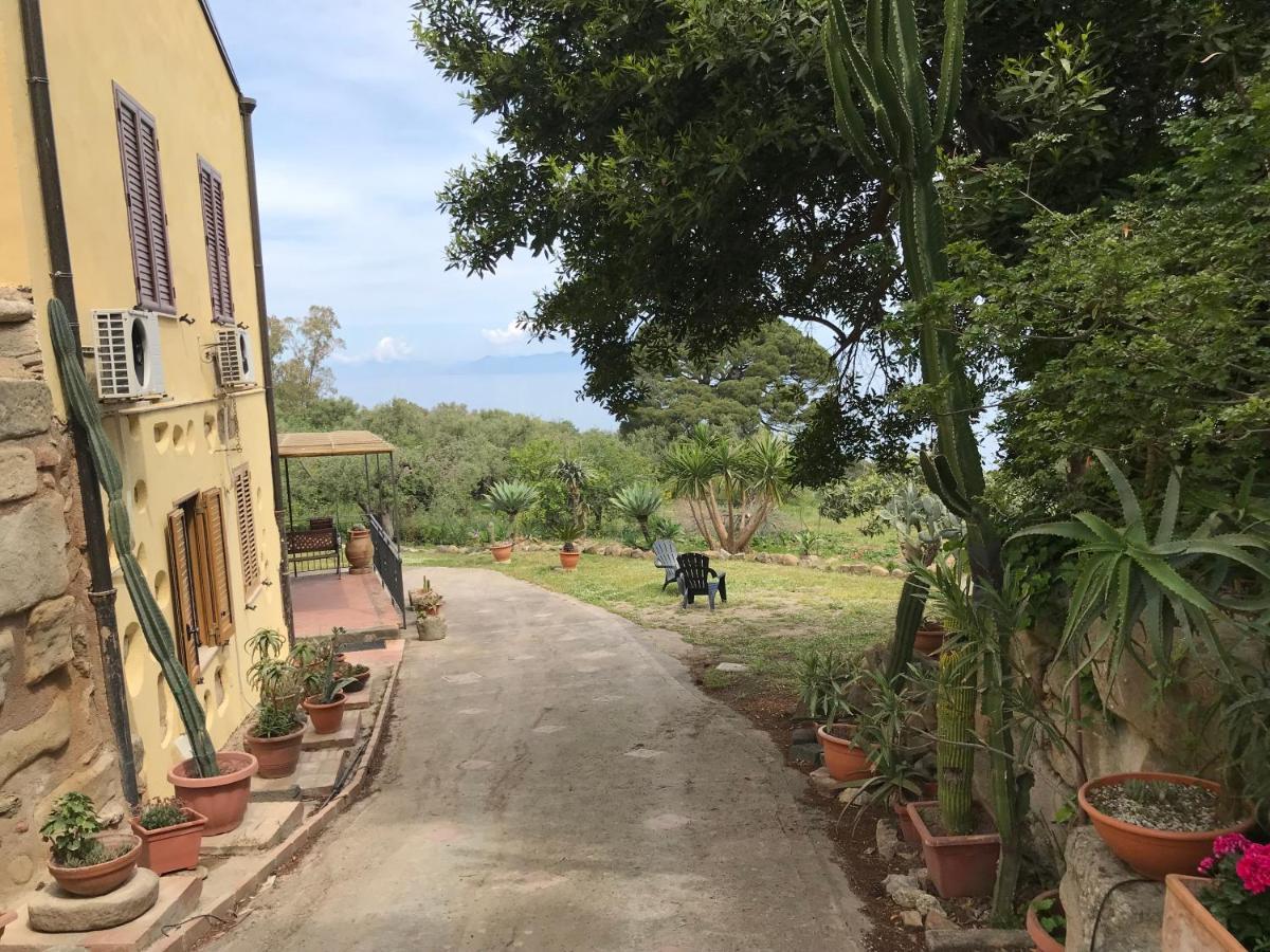 A Casa Di Peppino Villa Greco Tyndaris Exteriör bild