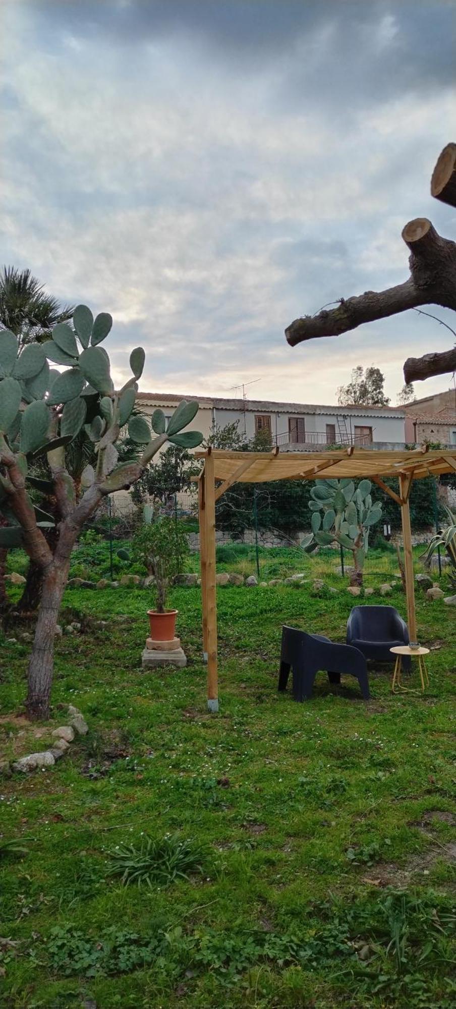 A Casa Di Peppino Villa Greco Tyndaris Exteriör bild