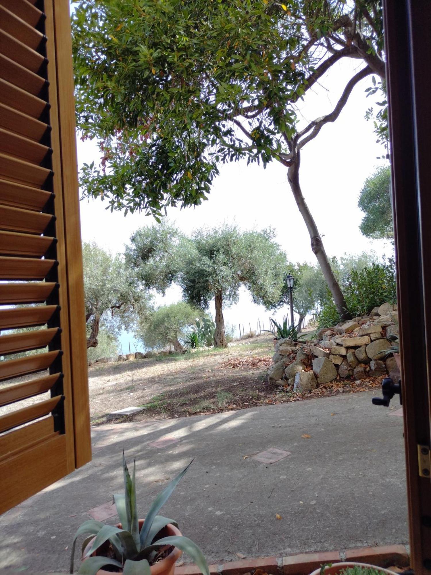 A Casa Di Peppino Villa Greco Tyndaris Exteriör bild